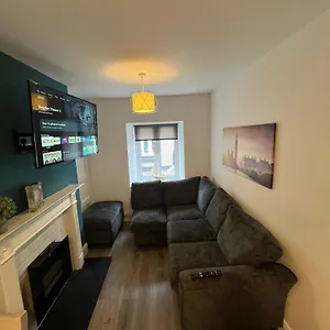 Apartment 6 Eyre Square Lane