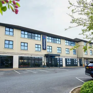 Travelodge Plus Hotell